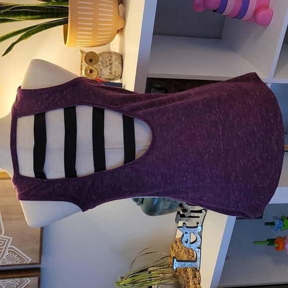 VICTORIA'S SECRET Sport Active Tank Size X-Small - Picture 2 of 5